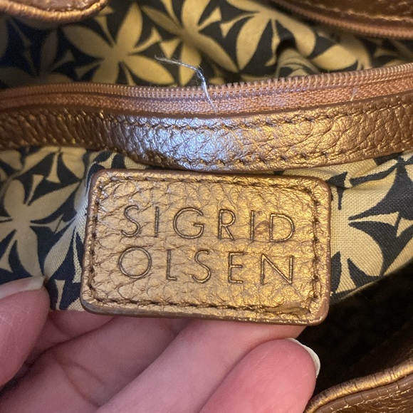 VGUC. Sigrid Olsen Brown/Bronze leather shoulder bag/drawstring bag. - Picture 13 of 16